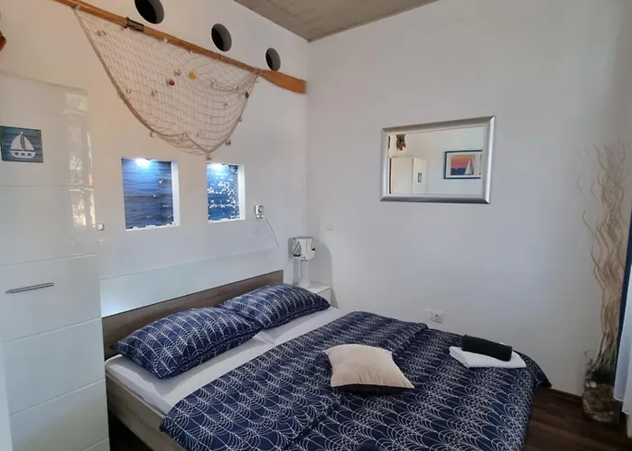 Subcastrum Lejlighed Pula