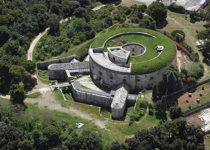 Subcastrum Lejlighed Pula